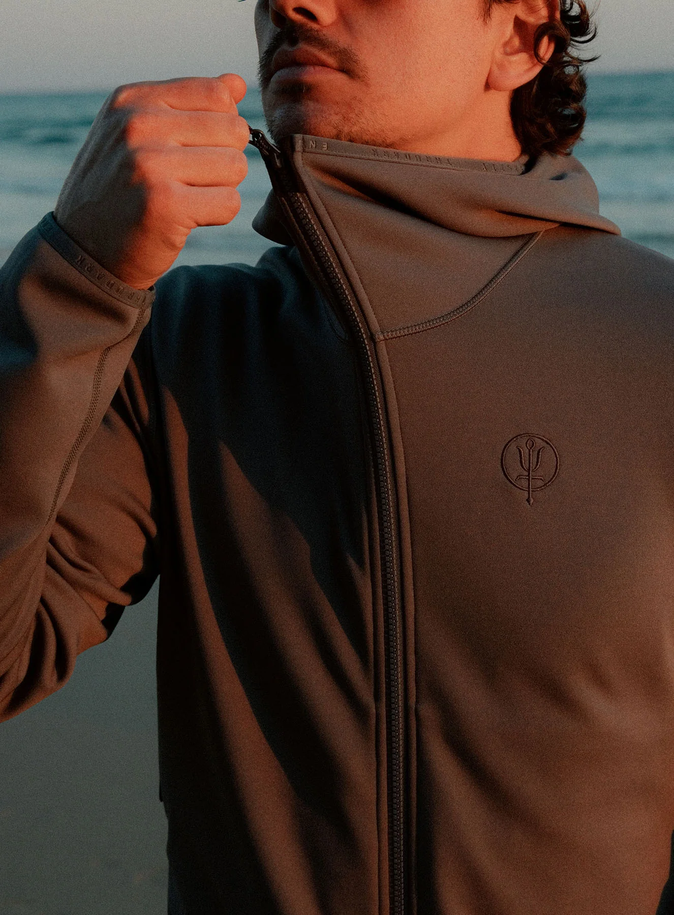 FORWARD HOODIE - Image 7