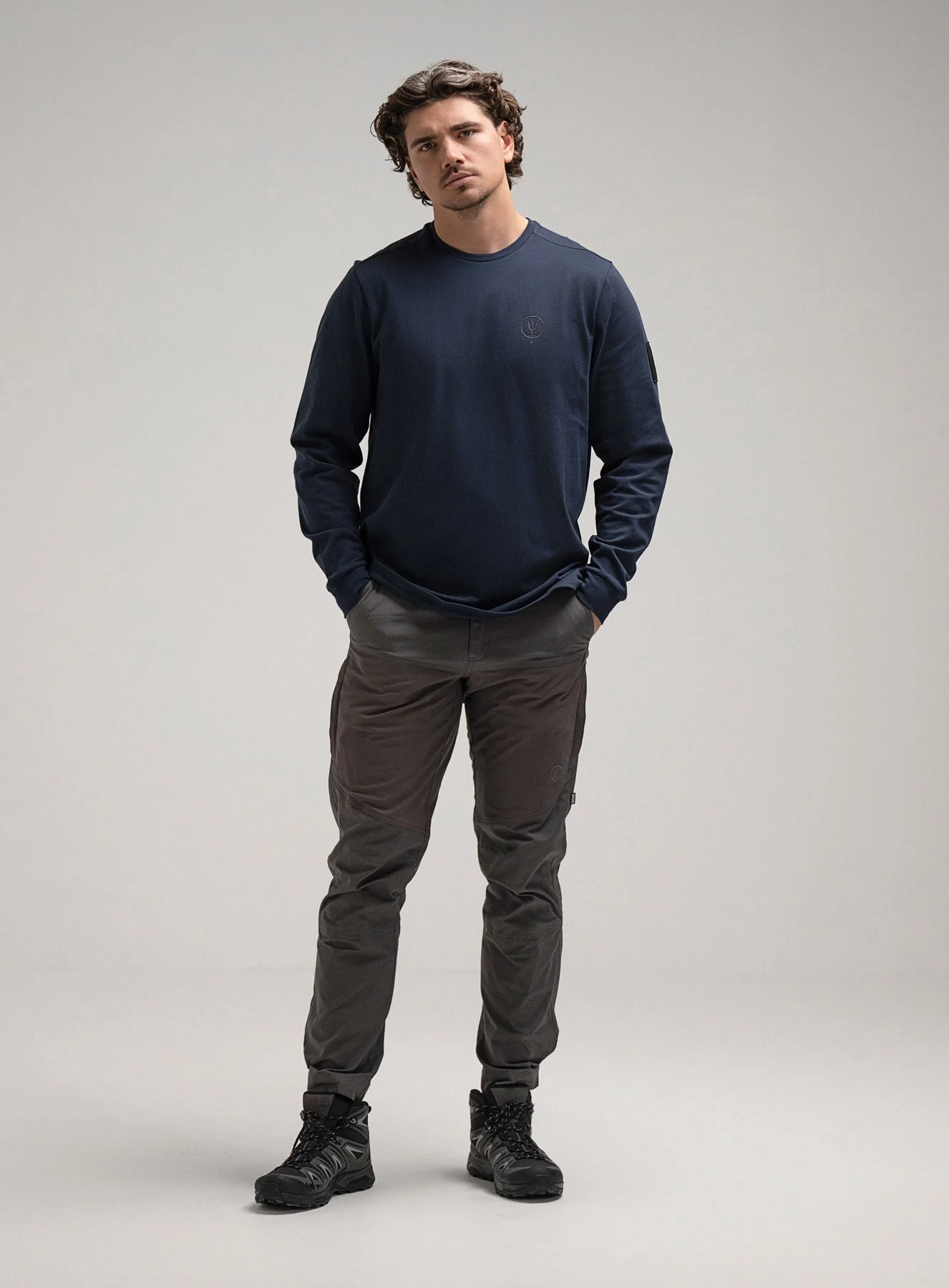 INSIGNIA LONG SLEEVE T-SHIRT (G1) - Image 2