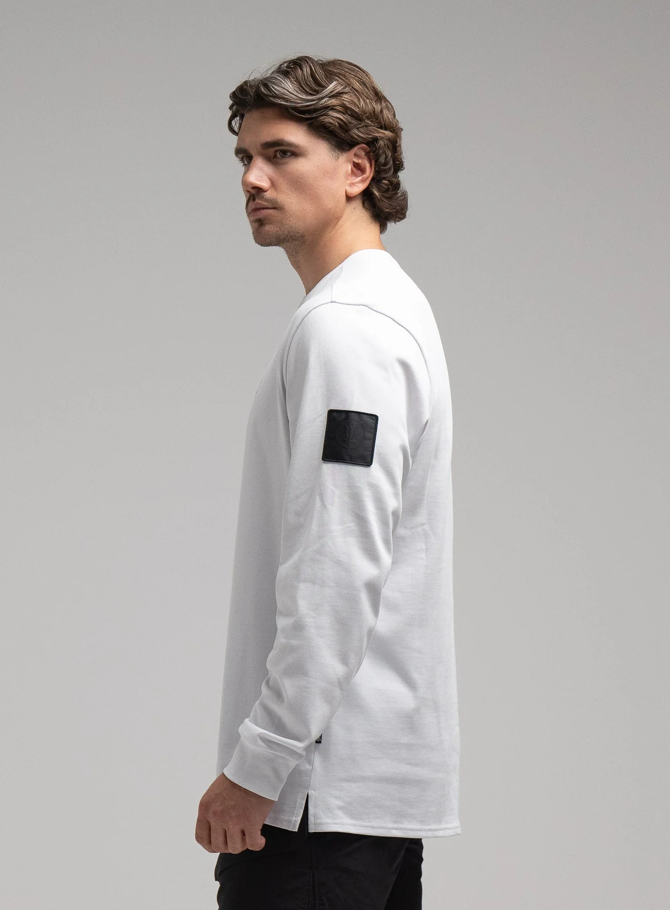 INSIGNIA LONG SLEEVE T-SHIRT (G1) - Image 2