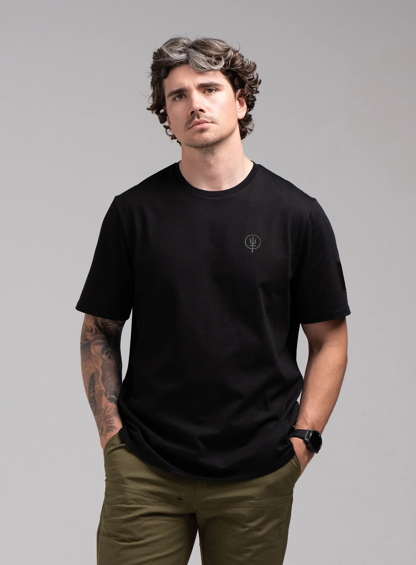 INSIGNIA T-SHIRT - LOVE MANY TRUST FEW - Image 2