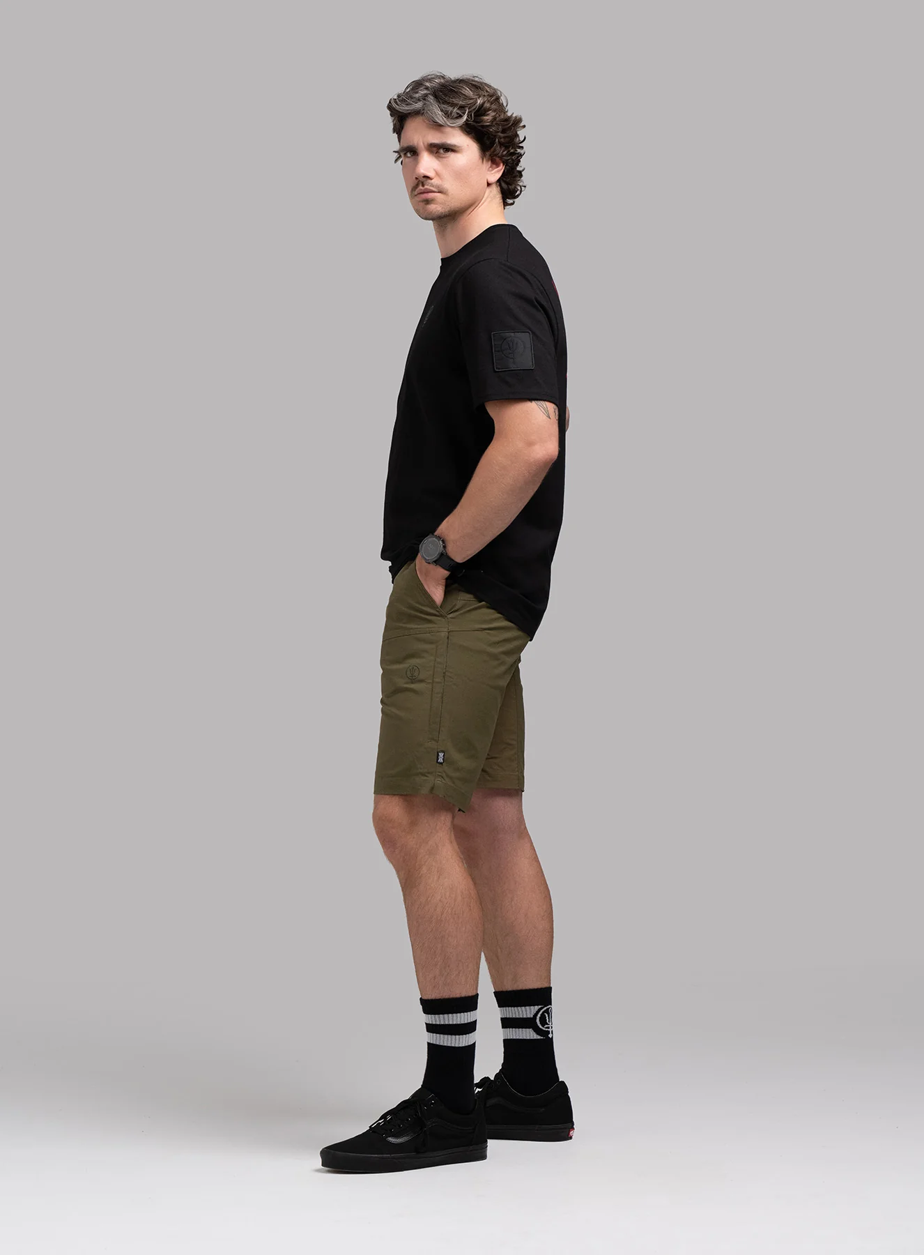 INSIGNIA T-SHIRT - LOVE MANY TRUST FEW - Image 3