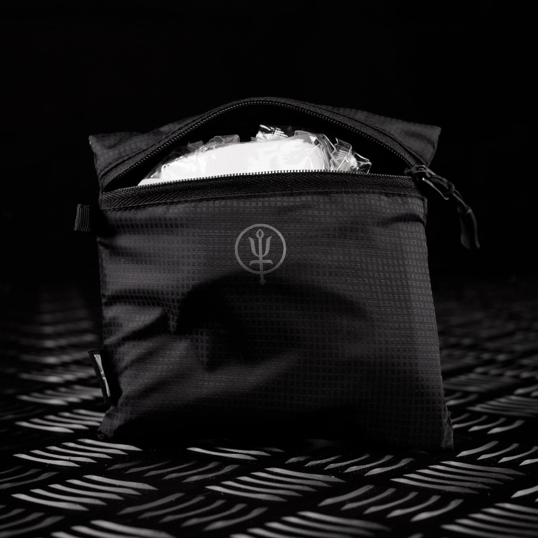 MINOR FIRST AID KIT - Image 3